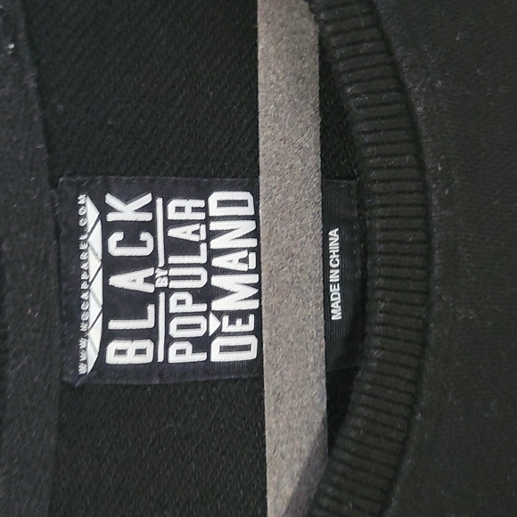 ✊HGCApparel.com Sweater - Picture 3 of 9